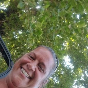 Meet your Posher, Debra